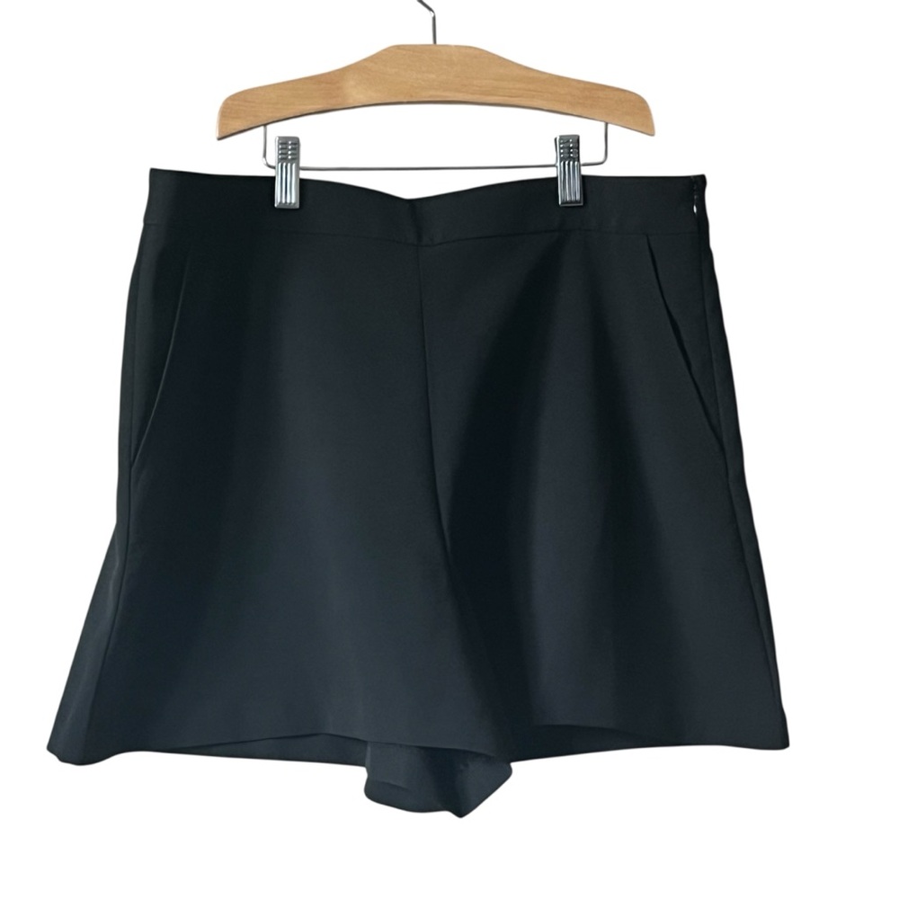 Banana Republic Black Women's Dressy Shorts Pockets Side Zip NWT 12P